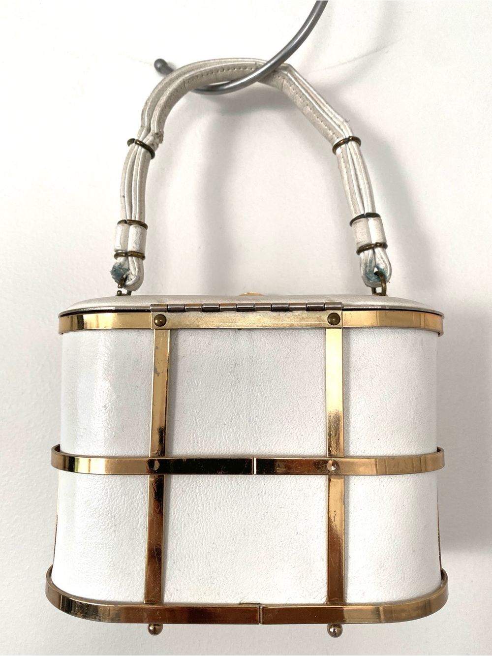Vintage 1950s ETRA White Leather Gold Cage Box Bag Mid-Century Trunk Purse - Picture 4 of 16